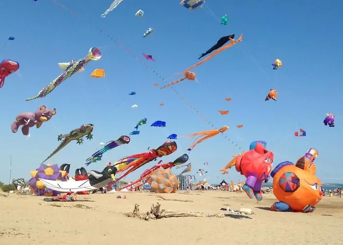 5 Couchages Terrasse Ombragee Parking Dans Securisee Avec Piscine Commune A 400m De La Lrjp65